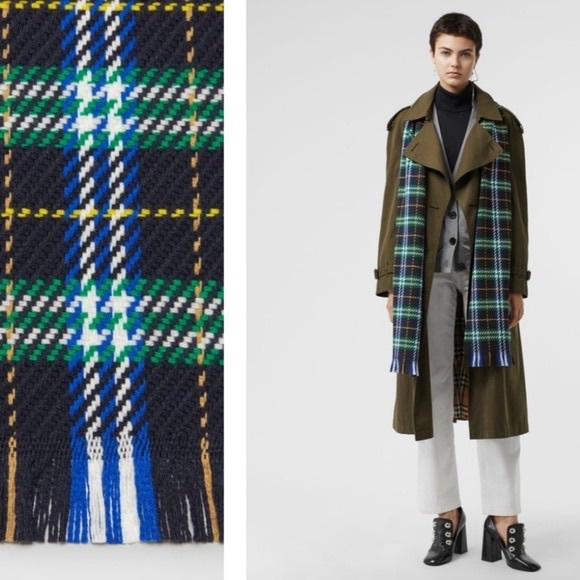 NWT Burberry Merino Wool Check Scarf - Picture 2 of 10